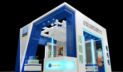 36平米展臺設(shè)計制作：三面開口/現(xiàn)代/木質(zhì)結(jié)構(gòu)/白色，為綜合展展商而作（免費使用）